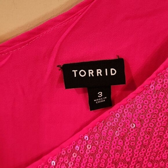 Torrid sequins top size 3 - Picture 4 of 5